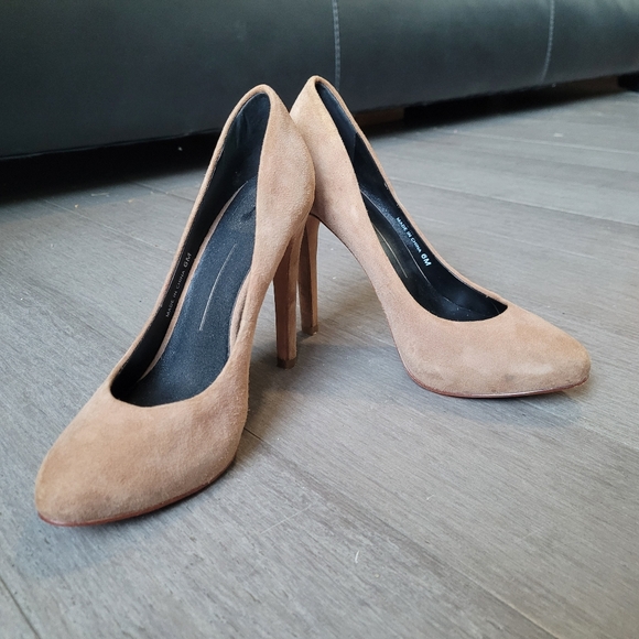 Dolce Vita Tan Suede High Heels - Picture 8 of 8